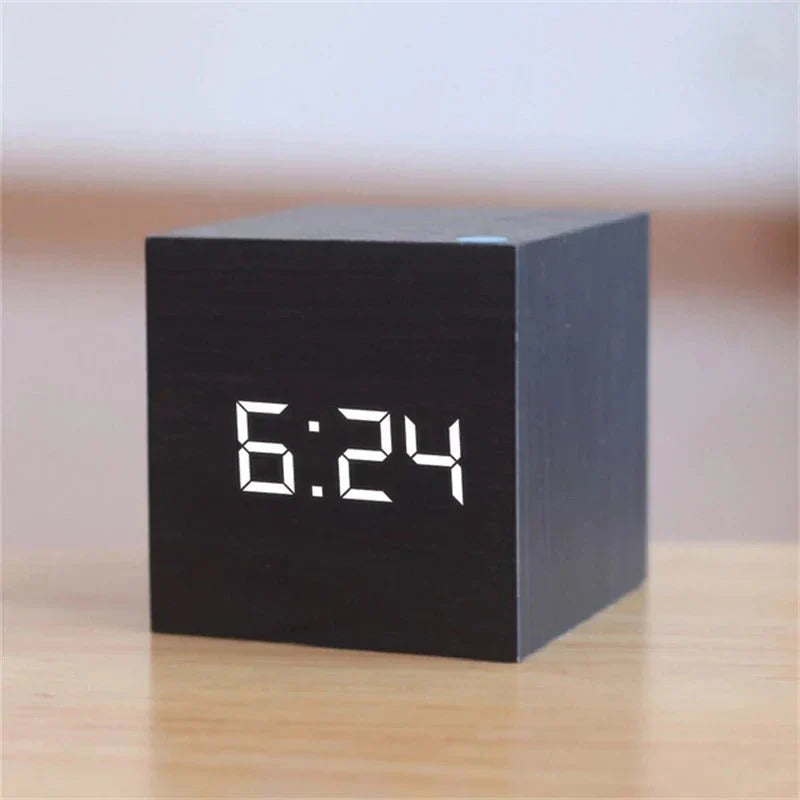 Avtoit | Digital LED Clock in Retro Style