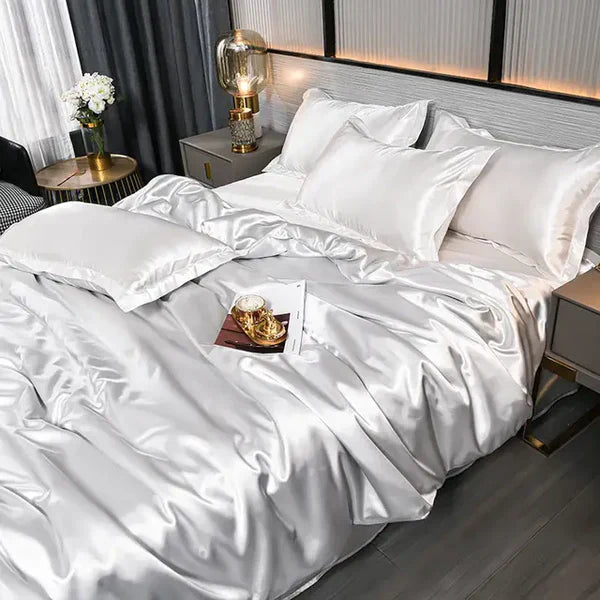 Avtoit | Satin Duvet Cover - Velora