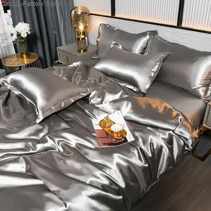 Avtoit | Satin Duvet Cover - Velora