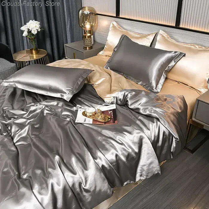 Avtoit | Satin Duvet Cover - Velora