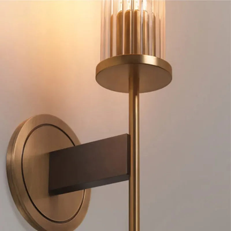 Avtoit | Möni | Modern Wall Lamp with Ribbed Glass and Brass Finish