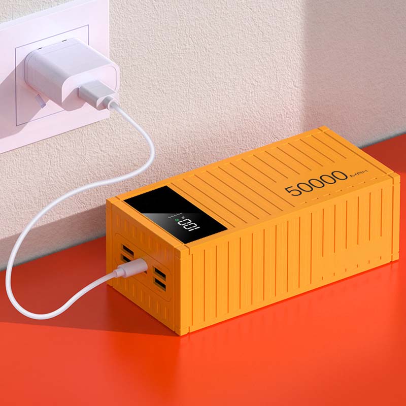Avtoit | Fast charging power bank with digital display