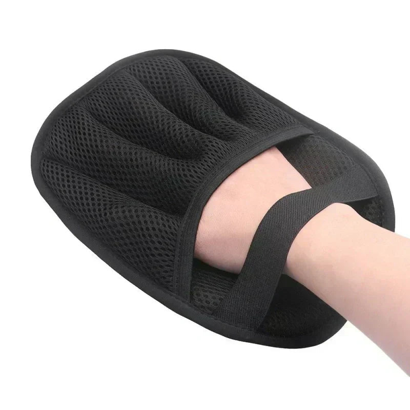 Avtoit |  Reusable gloves for removing pet hair