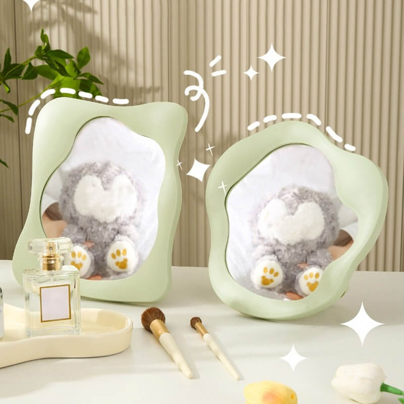 Avtoit | Squiggly Makeup Mirror