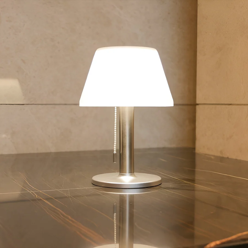 Avtoit | Stylish Solar-Powered Table Lamp - SolarLuxe