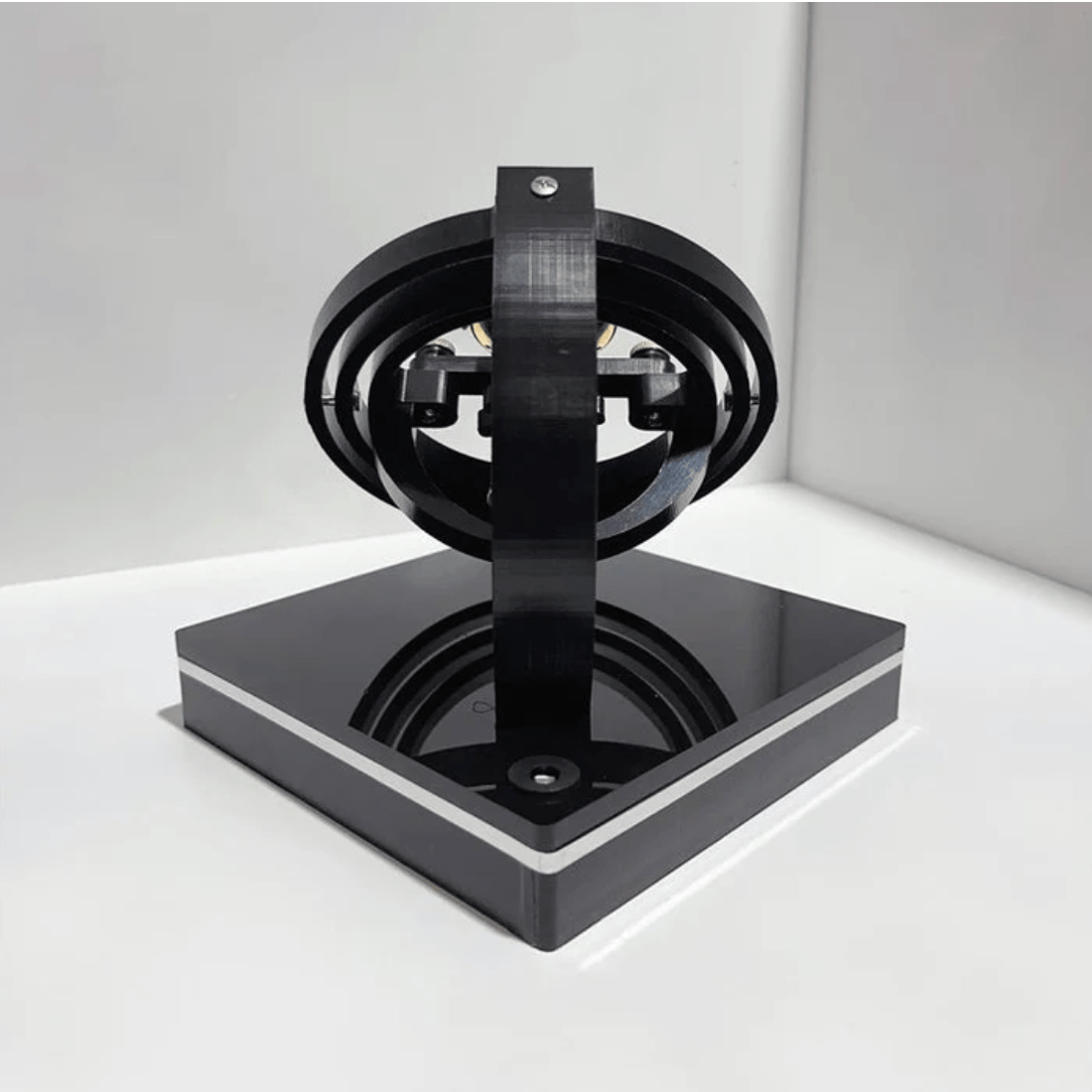 Avtoit | Luxury Automatic Watch Winder Display Box – Keeps Watches Wound & Elevates Interior Style