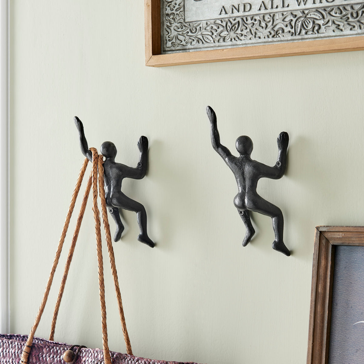 Avtoit | "Wall Climber" Cast Iron Decorative Black Wall Mount Hooks (Set of 2)