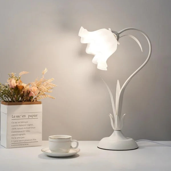 Avtoit | BloomBeam - Adjustable Retro Table Lamp
