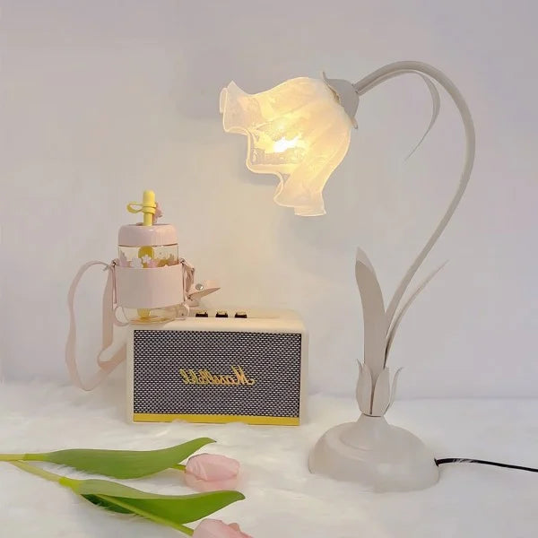 Avtoit | BloomBeam - Adjustable Retro Table Lamp