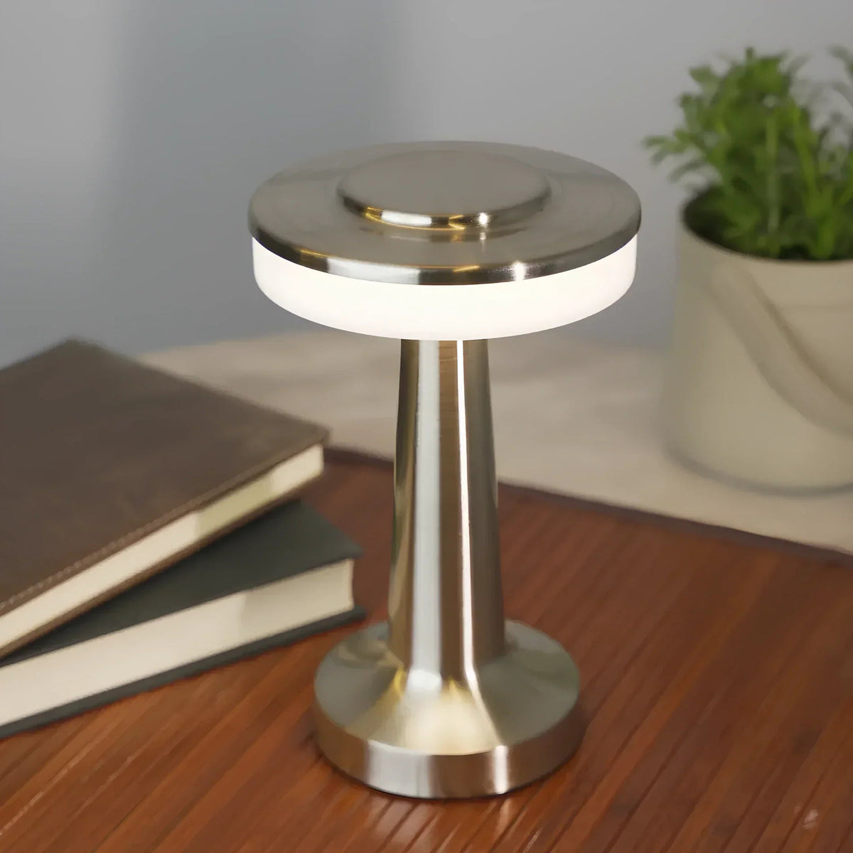Avtoit | Wireless Retro Table Lamp - LumiBar