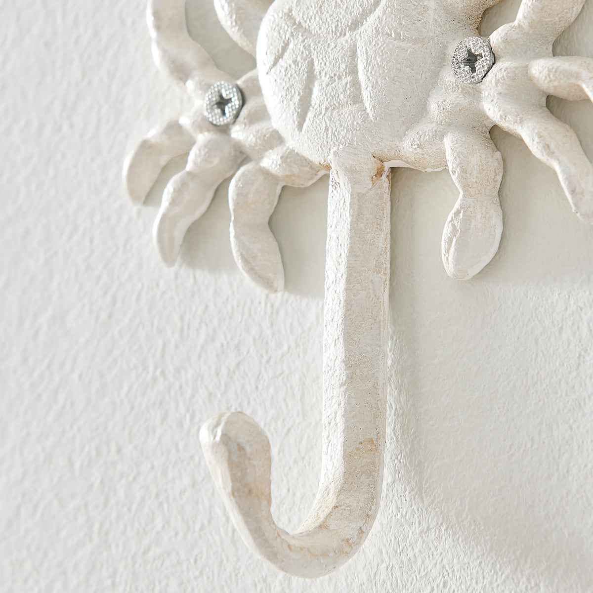 Avtoit | White Cast Iron Nautical Ocean Figure Sculpture Decorative Utility Wall Hook Set of 3 - Shell, Crab, Seahorse