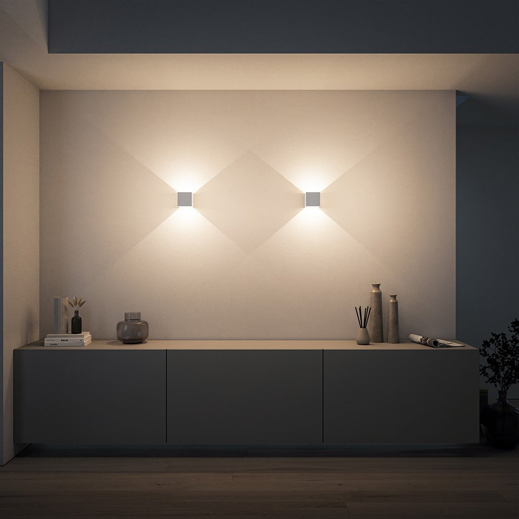 Avtoit | LumiGuard - LED wall lamp with warm light
