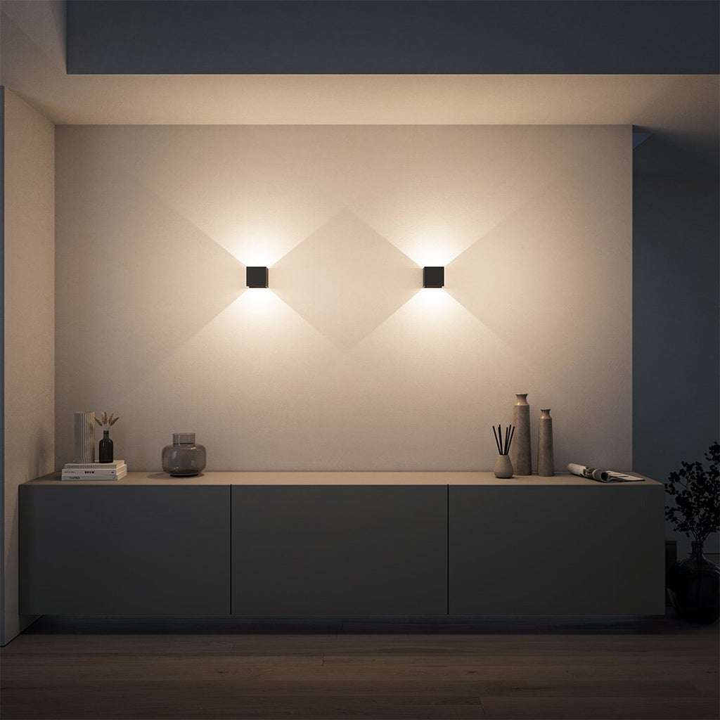Avtoit | LumiGuard - LED wall lamp with warm light
